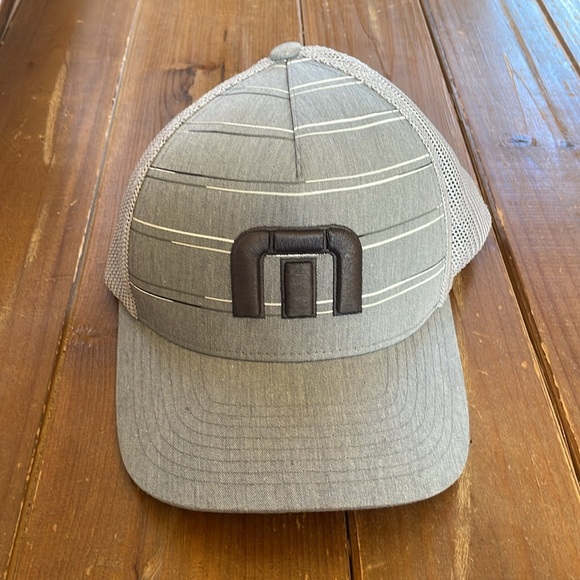 Travis Matthew Get Off My Lawn Golf Cap Size S/M - Picture 1 of 6